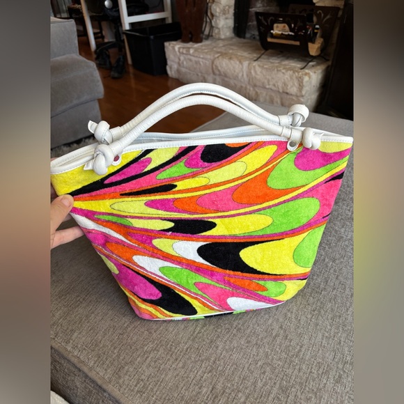 Authenticated Vintage Emilio Pucci Bag - Picture 3 of 15